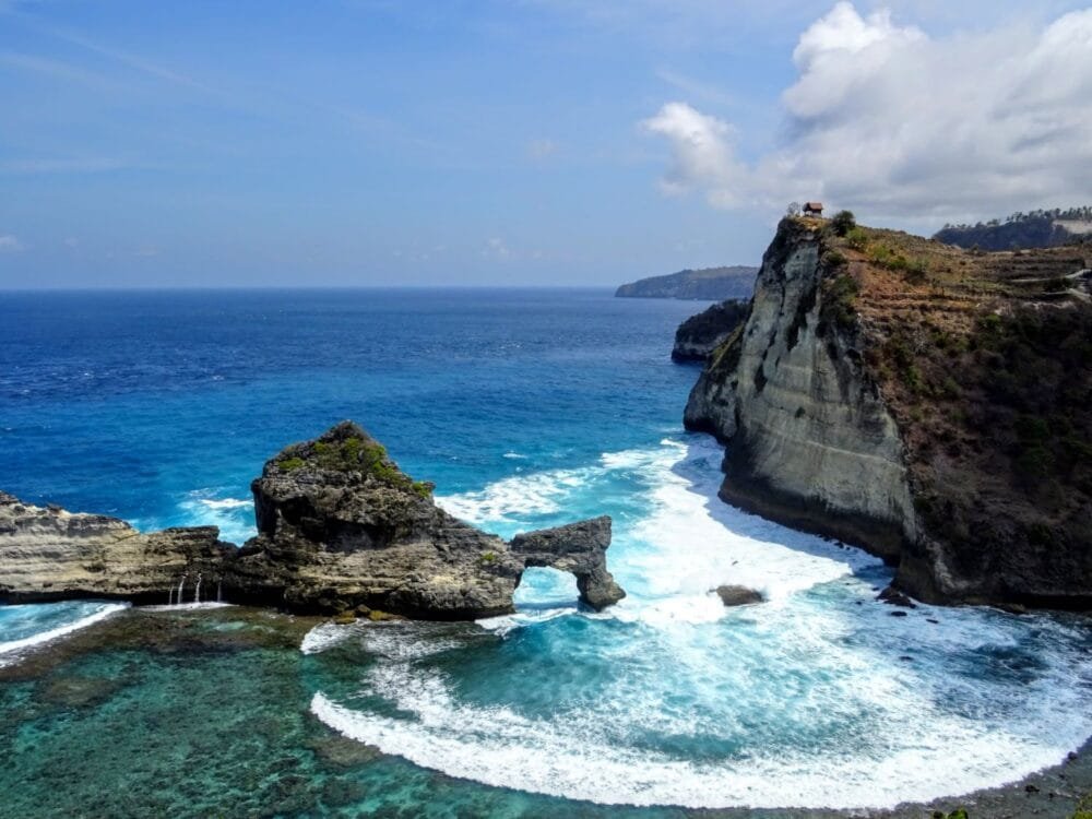Atuh-beach-nusa-penida2