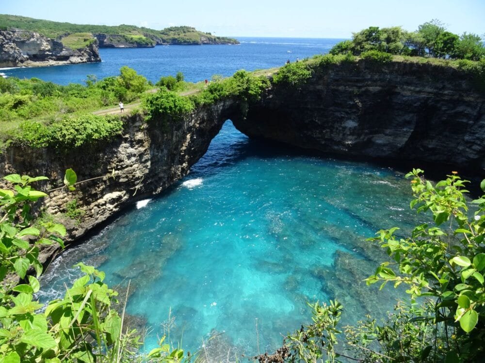 Broken-beach-nusa-penida