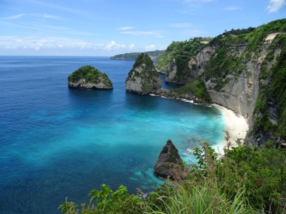 Diamond-beach-nusa-penida1