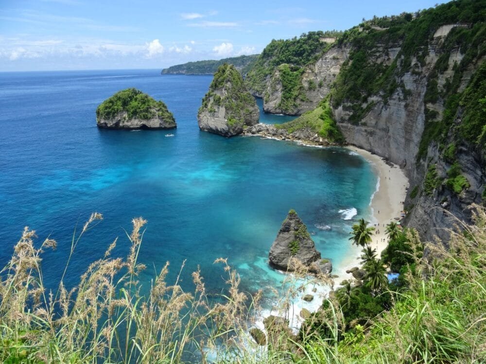 Diamond-beach-nusa-penida2
